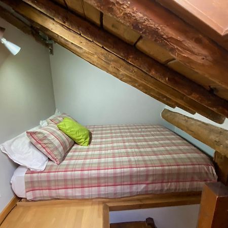 Loft De La Place Bourg-Madame Bagian luar foto