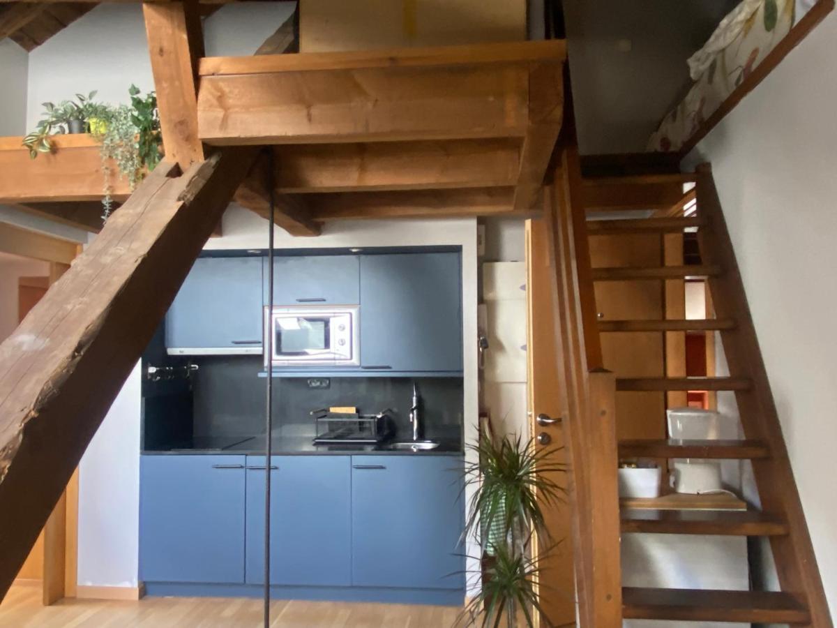 Loft De La Place Bourg-Madame Bagian luar foto
