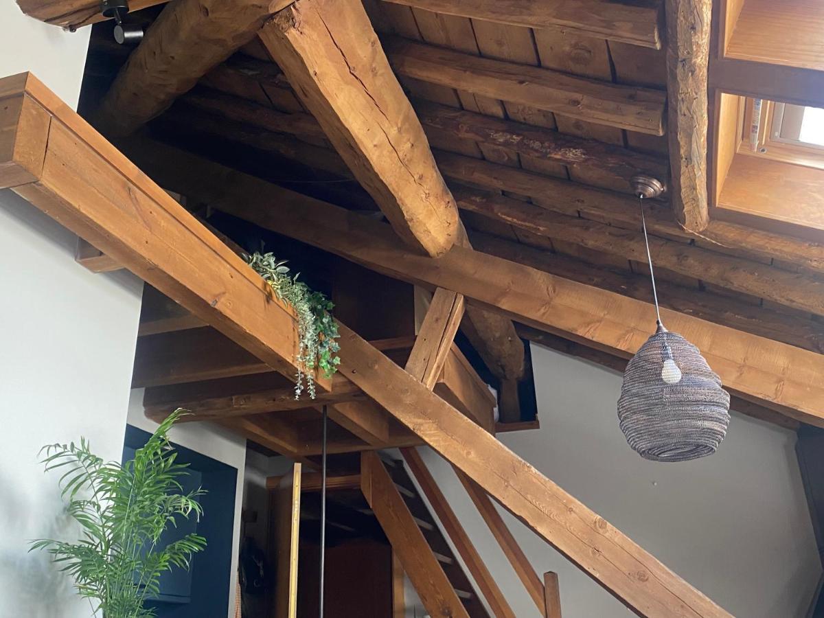 Loft De La Place Bourg-Madame Bagian luar foto
